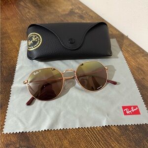 Ray-Ban Gold Vintage-Inspired Sunglasses